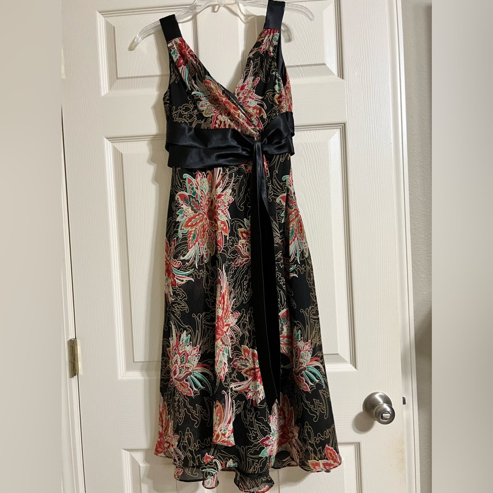 Evan Picone Flower Chiffon Satin Bow Tie Dress Black Red Ribbon-Size 6 Petite